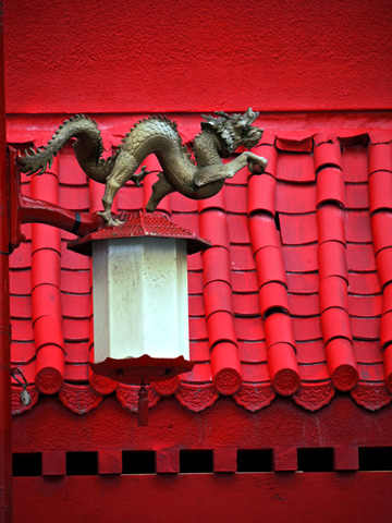 A dragon street lamp in Vancouver's Chinatown