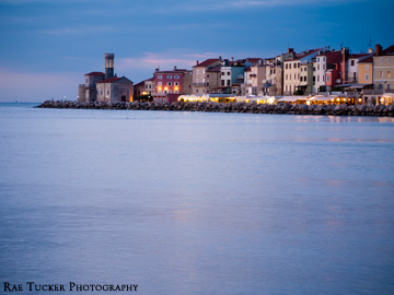 Dusk paints itselft over the charming town of Piran, Slovenia