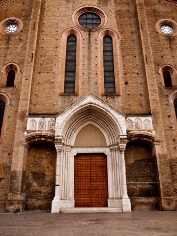 The romanesque facade of Basilica di San Francesco in Bologna, Italy.
